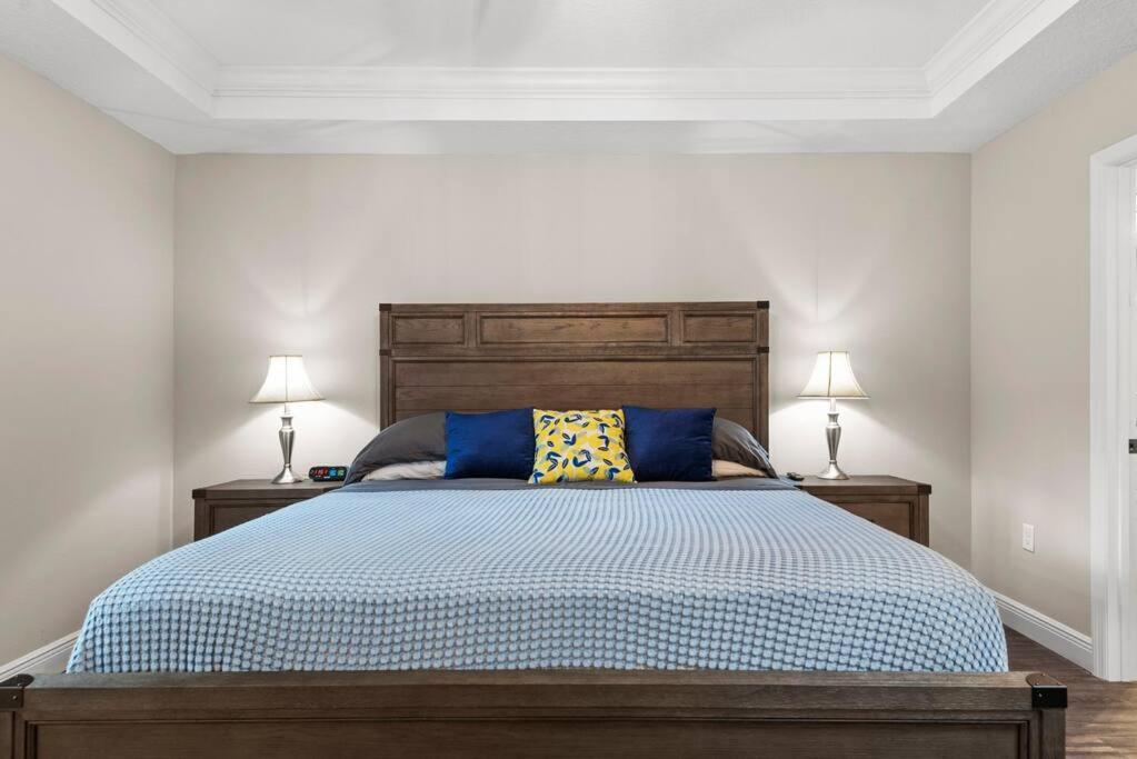 Pet-Friendly, Heated Pool, Close To Everything 3 Bedroom Home ダネロン エクステリア 写真